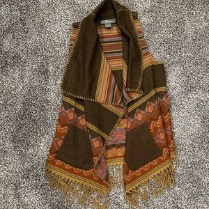 Women’s Sweater Shawl Poncho Shrug. Size Small. Western or Aztec. EUC! Naturals